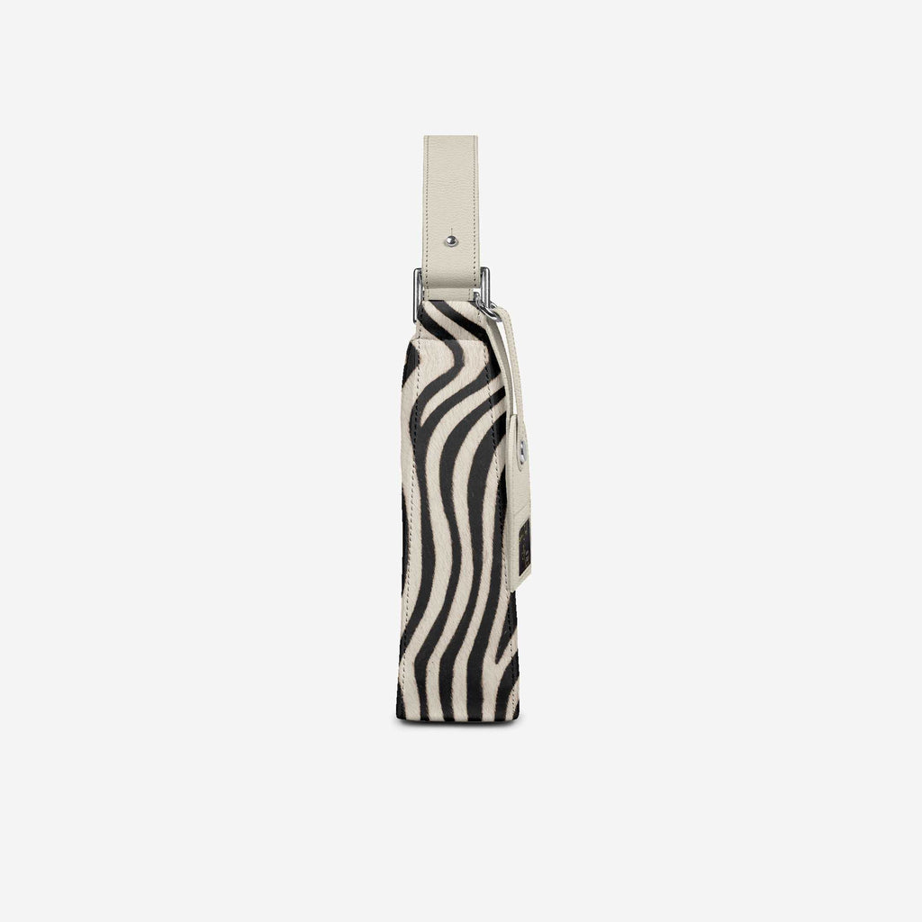 DESIGNER LUXE CLASSIC PENDANT BAG image 5