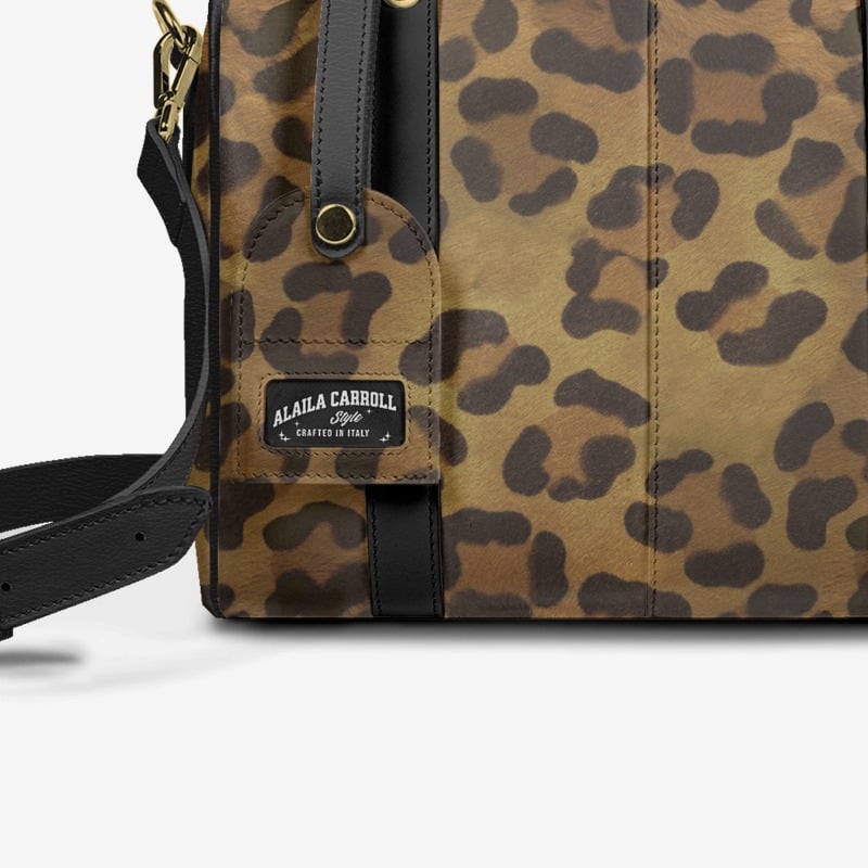 DESIGNER LUXURY STYLISH PENDANT BAG Leopard and Black