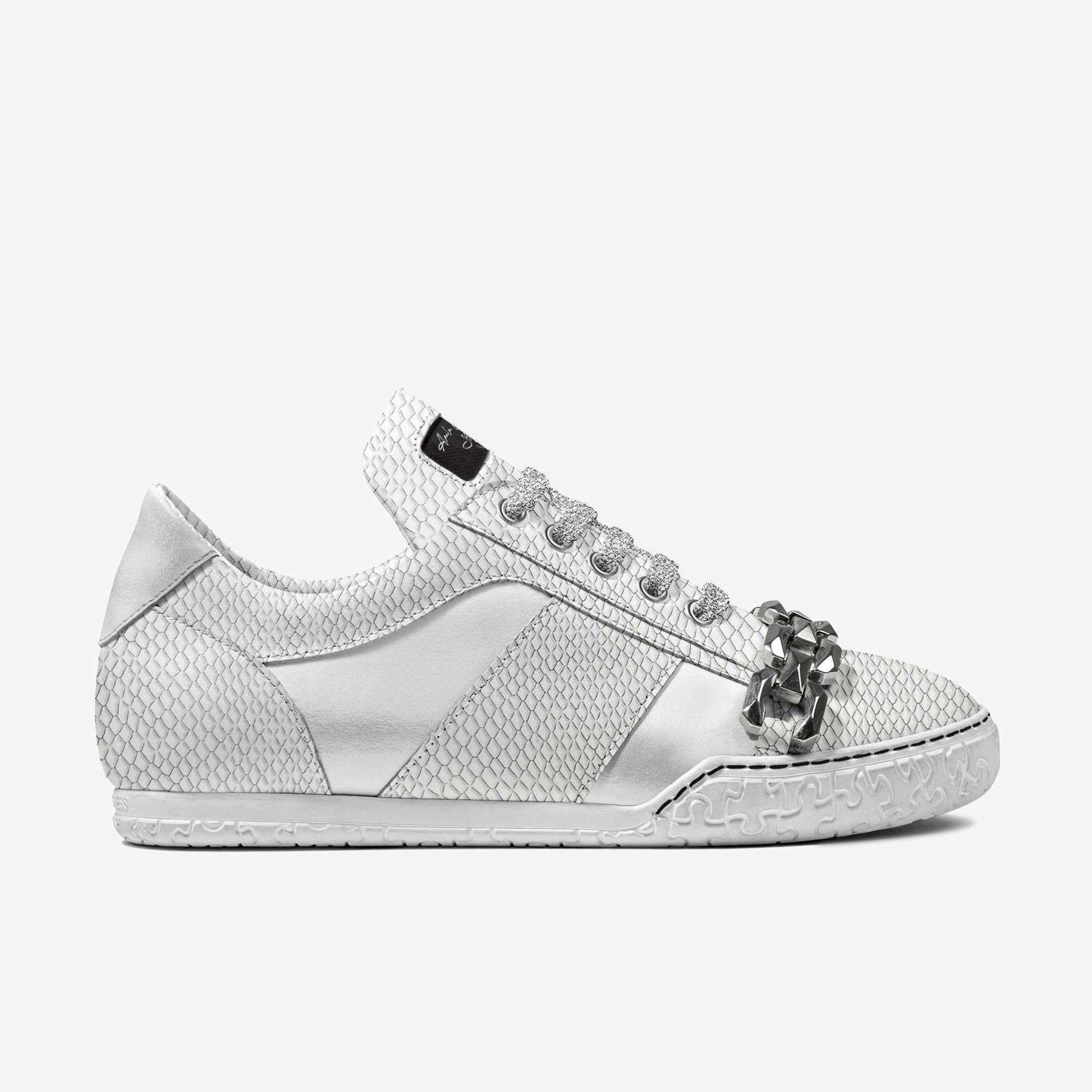 MINIMAL METAL LOW TOP White