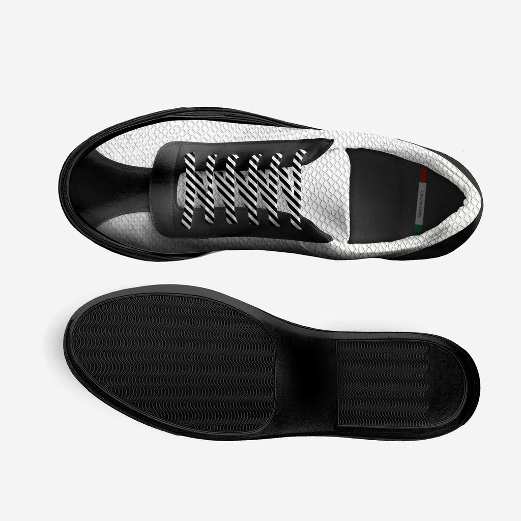 Minimal Low Top Black & White