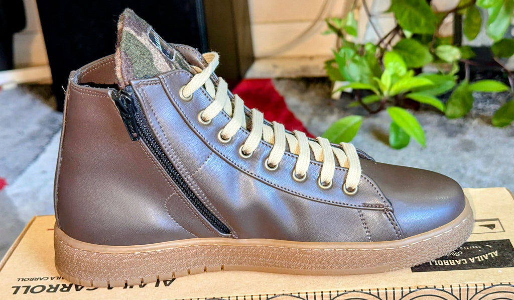 Alaila Carroll ECO VINTAGE HIGH TOP – Brown (Limited Edition)